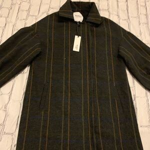 BB Dakota Striped  Black Coat  NWT